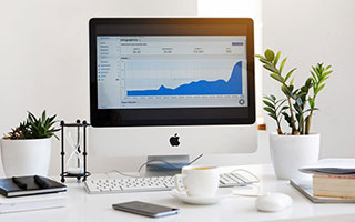 爱游戏官网-_骑士年轻核心不断突破，球队逐步崛起_，骑士队的