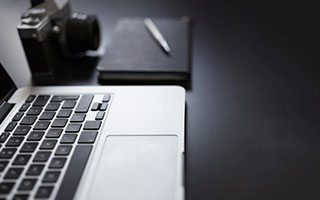 爱游戏官网-_骑士年轻核心不断突破，球队逐步崛起_，骑士队的